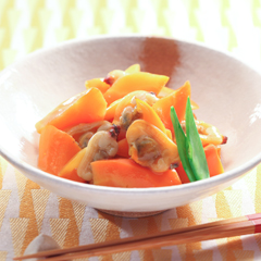 にんじんと青柳の煮付け