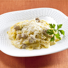 ポワローとサルシッチャのファルファッレ