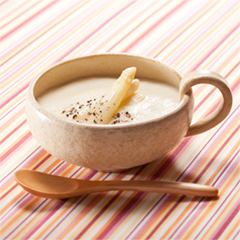 ホワイトアスパラガスのポタージュ