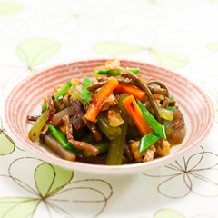 フキとゼンマイのおかか煮（病院食：副菜）