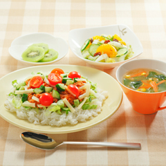 野菜たっぷりミートソースライスメニュー