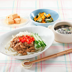 ジャージャー麺メニュー