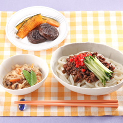 ジャージャー麺メニュー