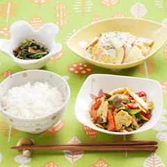 鶏としめじのカレー炒めメニュー