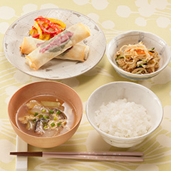 鶏と梅しその変わり春巻きメニュー