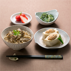 ゴボウとまいたけの茶飯メニュー