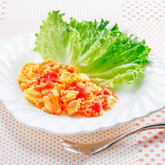 トマトのスクランブルエッグ（病院食：主菜）