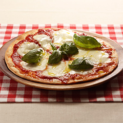 ローマ風薄焼きピザ
