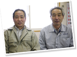 機械は使わず、１本１本収穫する。