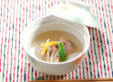写真：レンコン餅の椀もの