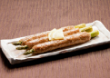 写真：まるごとグリーンアスパラガスのつくね巻き