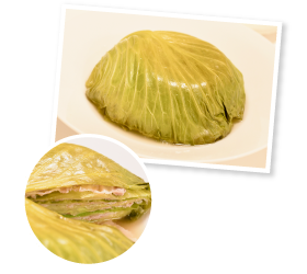 豚との相性が最高に良いというアドバイスを元に作った「ミルフィーユ蒸し」。しおキャベツと豚から潤沢にダシが出るため、味付けは塩と酒だけで十分。